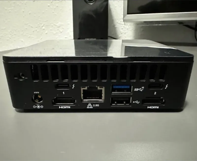 Intel NUC 12 Pro Mini PC afbeelding 2