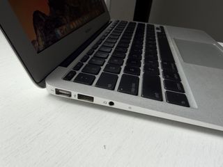 MacBook Air 2011