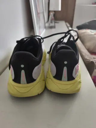Hoka Arahi 7 Zapatillas Correr Asfalto