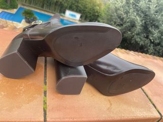 Botines marrones con goma