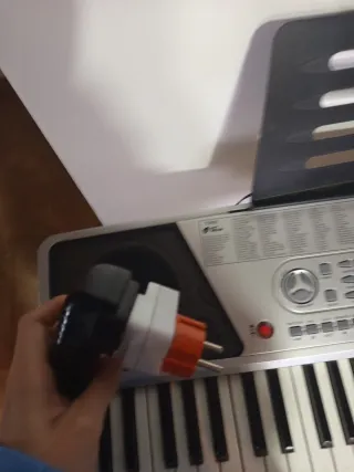 Piano Electrónico RockJam RJ-661