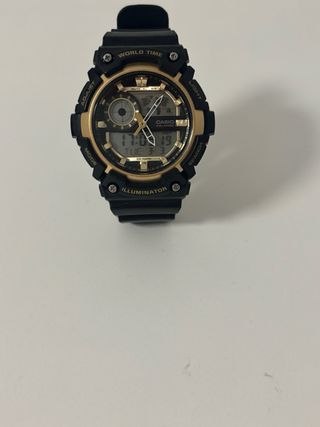 Reloj Casio Negro y Dorado