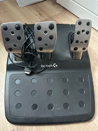 Volante Logitech G29 Driving Force PS4/PS5 y PC