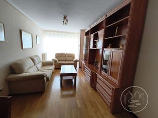 Piso en alquiler en Universidad en Ávila