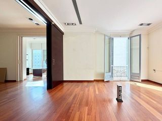 Oficina en alquiler en La Dreta de l'Eixample en Barcelona