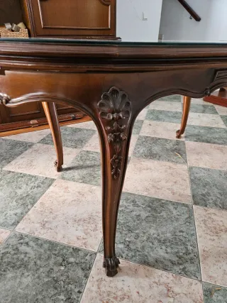 Mesa de comedor extensible de madera y cristal