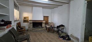 Local comercial en venta en Santa Bárbara en Llíria