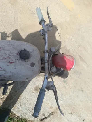 Moto Iso 125 Clásica