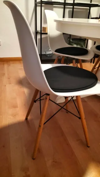 Mesa redonda extensible blanca