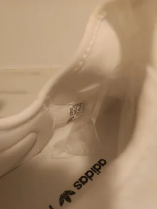 Scarpe sportive Adidas Yeezy Boost v2 bianche