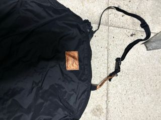 Manta Tucano Urbano Suzuki Burgman Negra