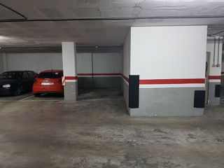 Garaje en alquiler en Eixample Sud – Migdia en Girona