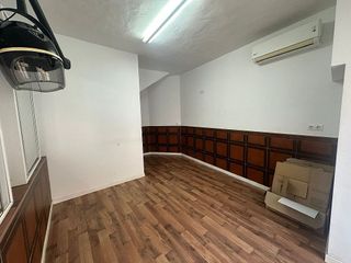 Local comercial en alquiler en Capuchinos en Vélez-Málaga