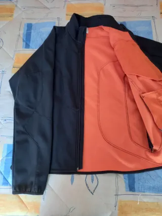 CHAQUETA QUECHUA