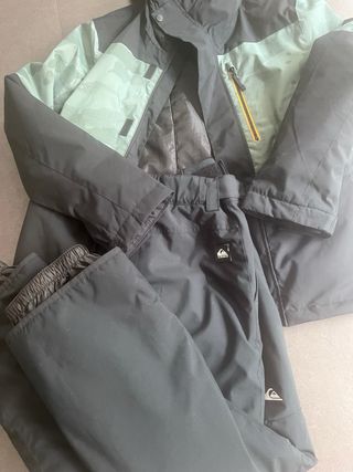Conjunto nieve chico Quicksilver