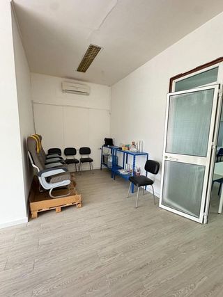 Local comercial en alquiler en Puerta Blanca en Málaga