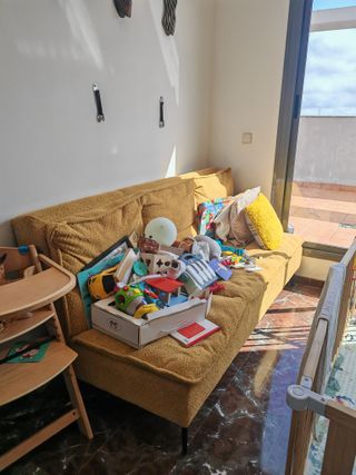 Neuvo Sofa Cama Amarillo