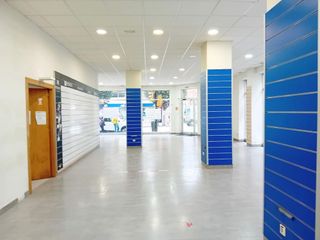 Local comercial en alquiler en El Llano en Gijón