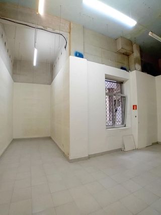 Local comercial en alquiler en El Llano en Gijón