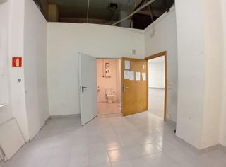 Local comercial en alquiler en El Llano en Gijón