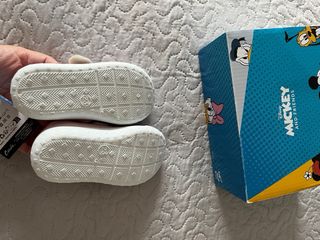 Deportivas Minnie Mouse Talla 23