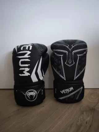 Guantes Boxeo Venum + Vendas Gel