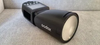 Flash Nikon Godox V1 Pro N es NUEVO