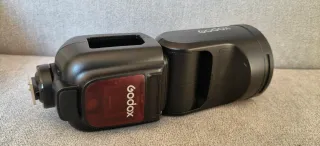 Flash Nikon Godox V1 Pro N es NUEVO