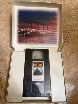 VHS Titanic (Español)