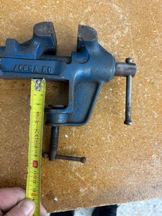 Tornillo de banco azul