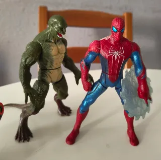 Lote muñecos de Superhéroes.