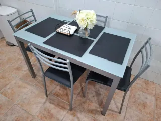 Mesa y 4 Sillas Cocina Cristal y Metal