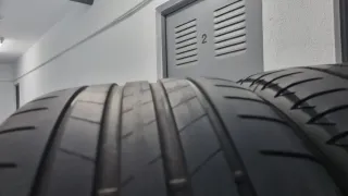 Neumáticos Bridgestone 255 40 R18 99Y