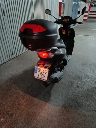 Peugeot Kisbee 100cc Negro