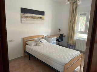 Piso en alquiler en Pajaritos - Plaza de Toros en Granada