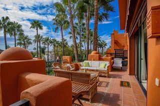 Piso en alquiler en Nueva Andalucía centro en Marbella