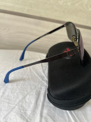 Gafas de sol Hugo Conti plateadas y azules