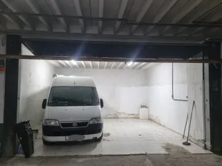 PARCELA DE GARAGE CERRADA