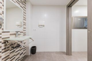 Local comercial en venta en La Constitución - Canaleta en Mislata