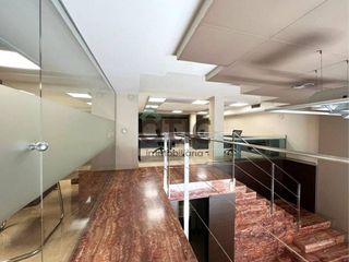 Local comercial en alquiler en Plaça Catalunya en Manresa