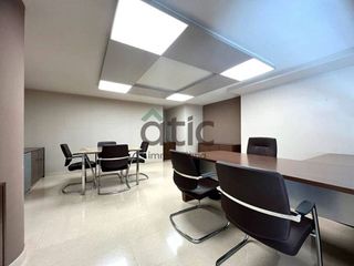 Local comercial en alquiler en Plaça Catalunya en Manresa