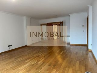 Piso en alquiler en Centro - Echegaray en Pontevedra