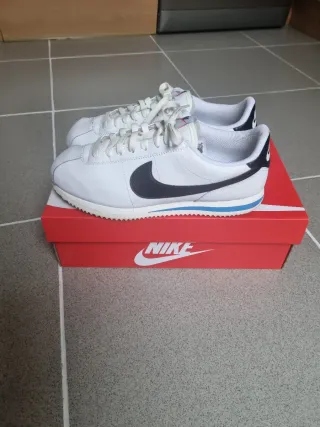 Zapatillas Nike Cortez Blancas y Azules