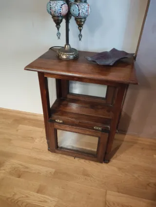 Mesita auxiliar madera maciza con cristal