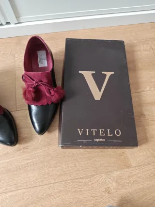 Zapatos Vitelo Talla 37 Negros y Rojos