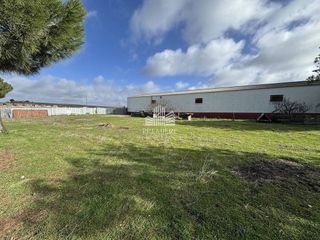 Nave industrial en venta en Villamayor