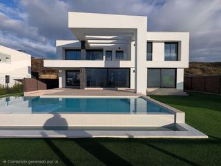 Chalet en alquiler en El Mayorazgo - El Limonar en Málaga