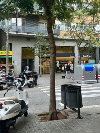 Local comercial en alquiler en El Carmel en Barcelona