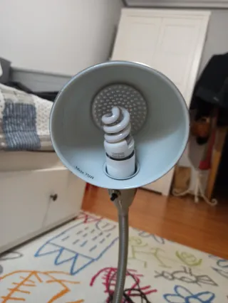 Flexo de mesa IKEA plateado