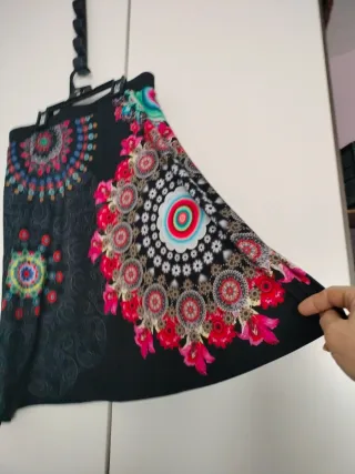 Falda corta MIDI